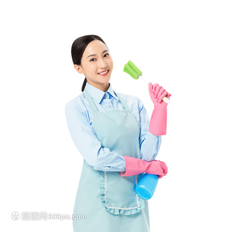 家政服务女性手拿喷壶和长柄清洁刷